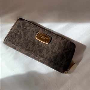Authentic Gently used Michael Kors Wallet